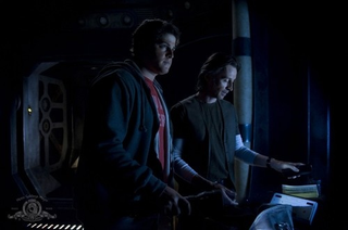 Illustration for article titled Stargate Universe "Light" Pics